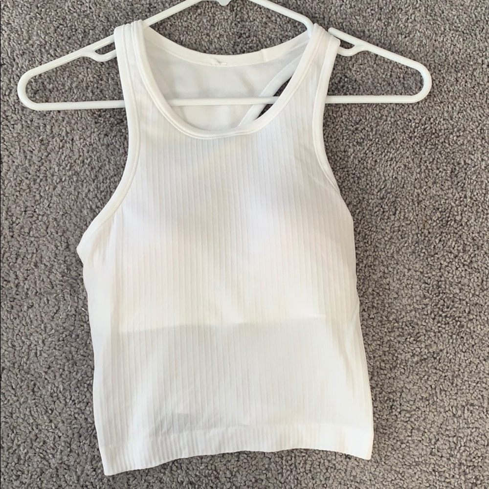 Lululemon Ebb to Street Crop Tank